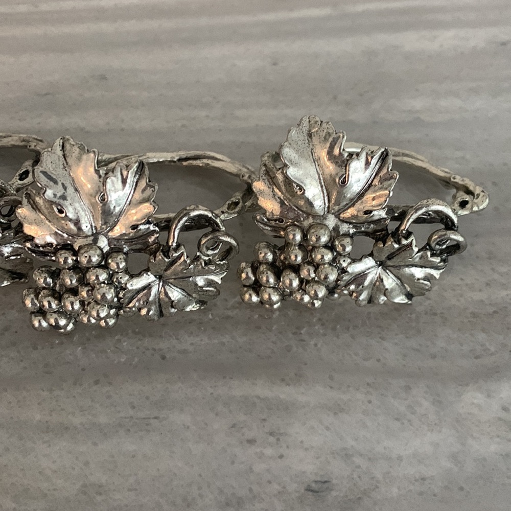 Arthur Court set of 4 napkin rings - Picture 3 of 6